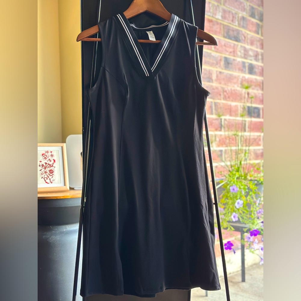 90 Degree By Reflex Black Sporty Dress V-Neck Sleeveless